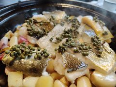 鲜花椒焗黄鱼-味食家市师鸡(三元里店)