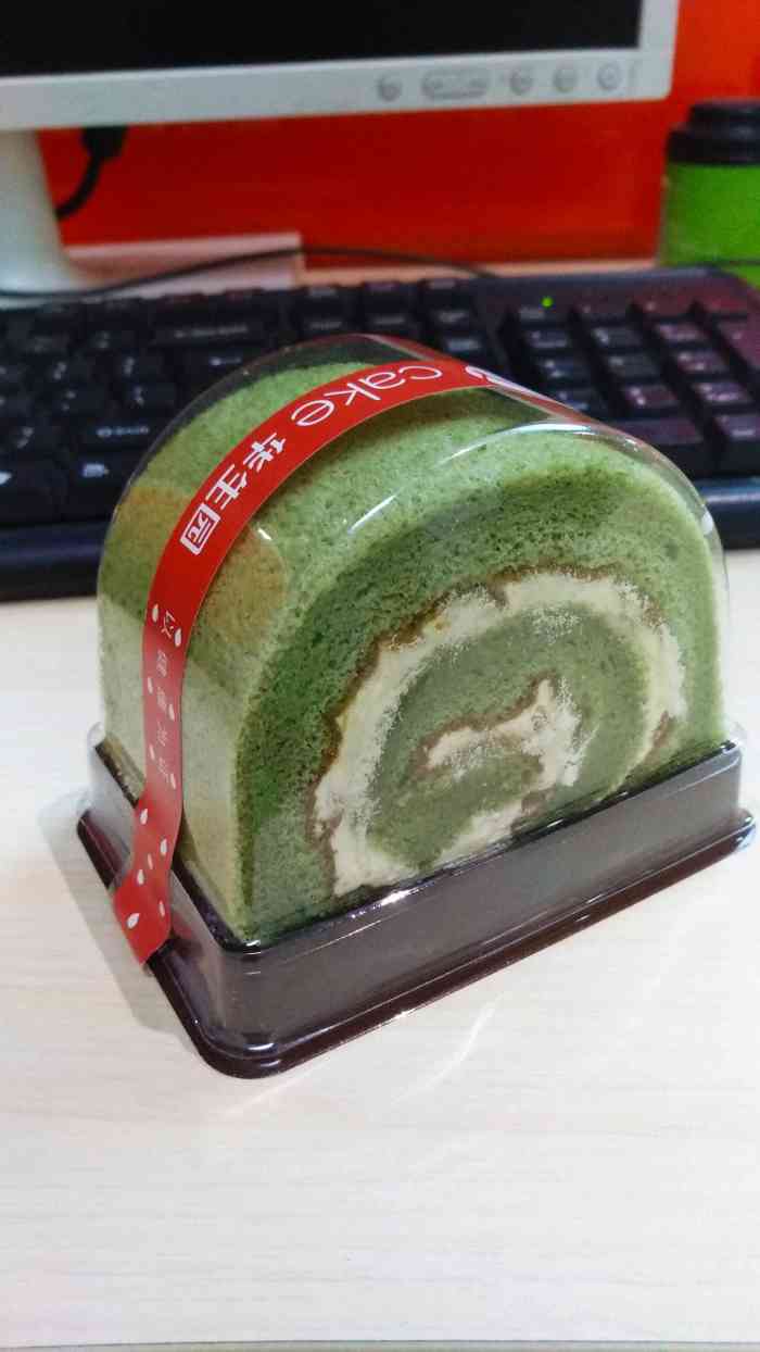 我以前读书时,经常买华生园的蛋糕面包.