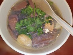 -佬钱湾仔(衣裳街店)
