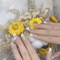 -爱纶美·美甲美睫半永久