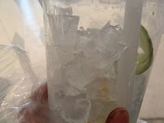 -须尽欢·冰淇淋&中国茶(翔殷路店)