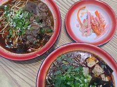 -刘二姐襄阳牛肉面(鸟巢店)