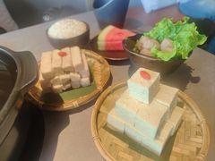 -罗勒家·养生火锅· Bistro(大望路店)