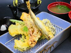-华邑酒店·鲜艳全日自助餐厅