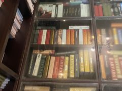 -钟书阁(松江泰晤士小镇店)