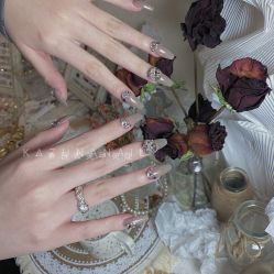 -一奈日式美甲美睫专门店