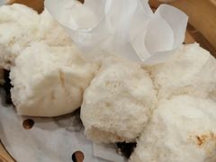 蜜汁叉烧包-点都德(盘福楼店)