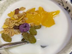 自制酸奶-丽江庭院·云南野生菌·海鲜火锅(鼓楼四合院店)