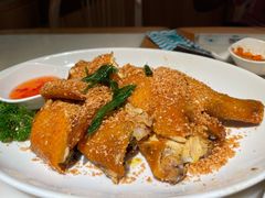 招牌脆皮蒜香鸡-莆田餐厅PUTIEN(深圳湾万象城家宴店)