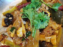 -拿渡麻辣香锅(世茂广场·工三店)