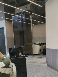 -PE SALON 