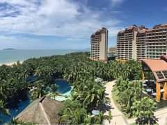 -三亚湾海居铂尔曼度假酒店