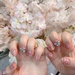 -莉娜美睫·穿戴甲