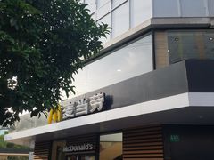-麦当劳(乳山路店)