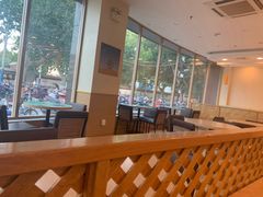 靠窗位-德克士(元氏店)