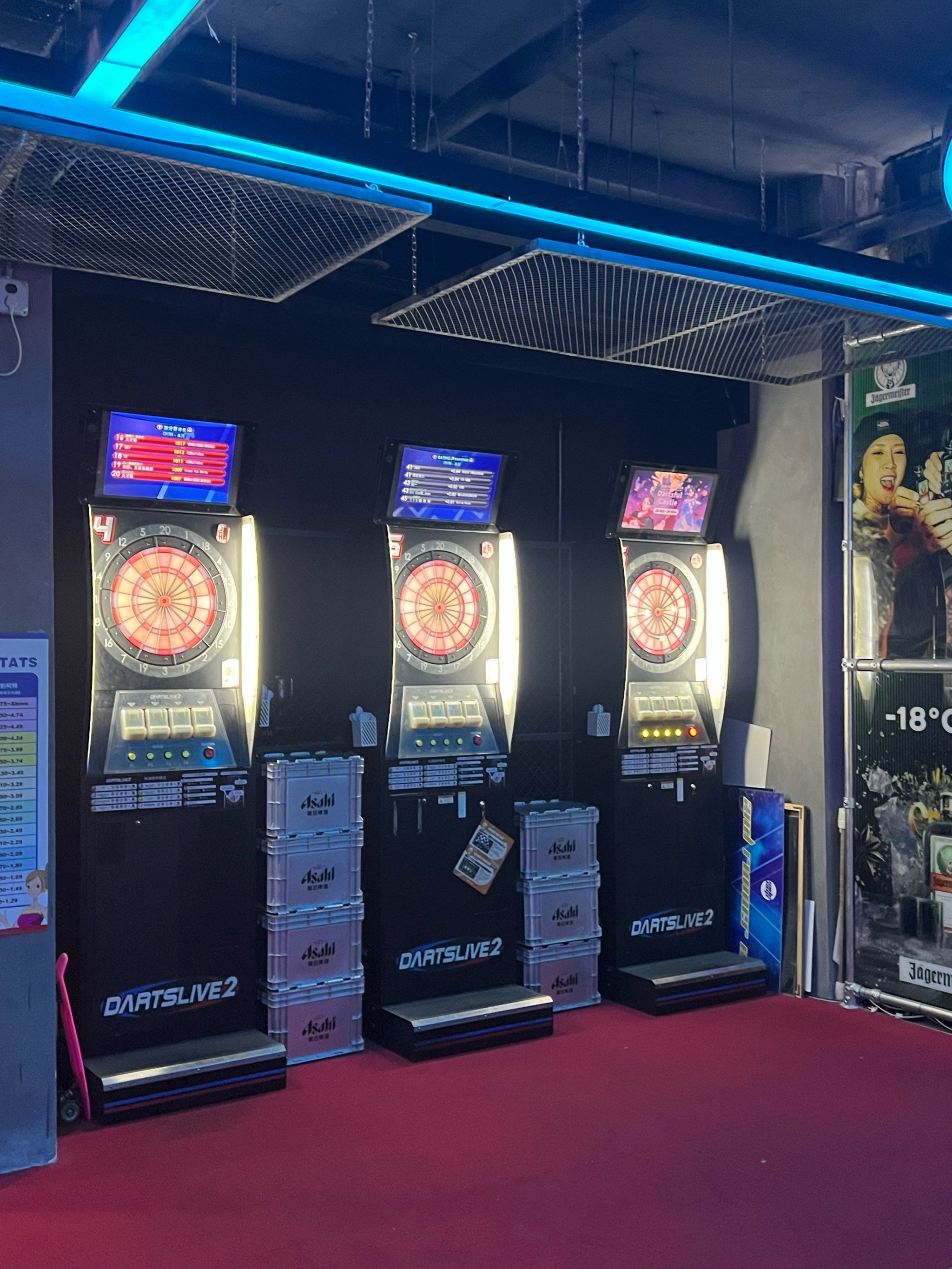 酒水类型很多,飞镖体验很好,大家都来玩!