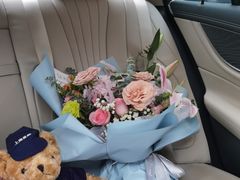 -上海星瀚奔驰4S店(红柳路店)