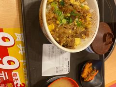 -食其家·牛丼咖喱(宜山路贝岭店)