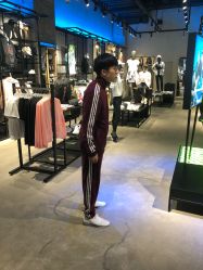 -adidas(德基广场店)