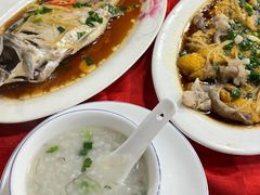 -先鲜鲫鱼粥