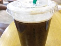 -星巴克臻选(济南恒隆店)