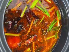 -沈记酸菜牛肉火锅店(九号路店)