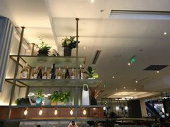 -港丽餐厅(高德置地店)