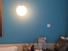 -卡罗酒店(东门晒布地铁站店)