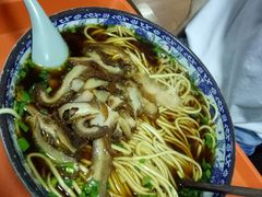-老新隆牛肉锅贴(新街口店)