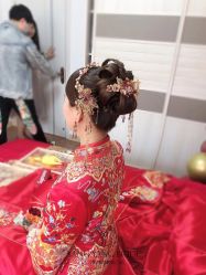-洋洋婚纱品牌集合店