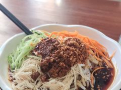 鸡丝凉米线-云隐小厨·传统大理美食(复兴路店)