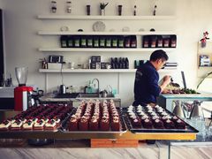 -UNI UNI(环亚凯瑟琳店)