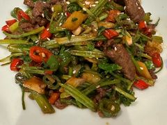 小炒黄牛肉-嘉厨小馆(宜山路店)