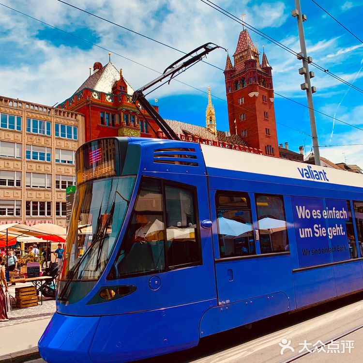 巴塞尔（又称为巴泽尔，德：Basel，法：B氀攀