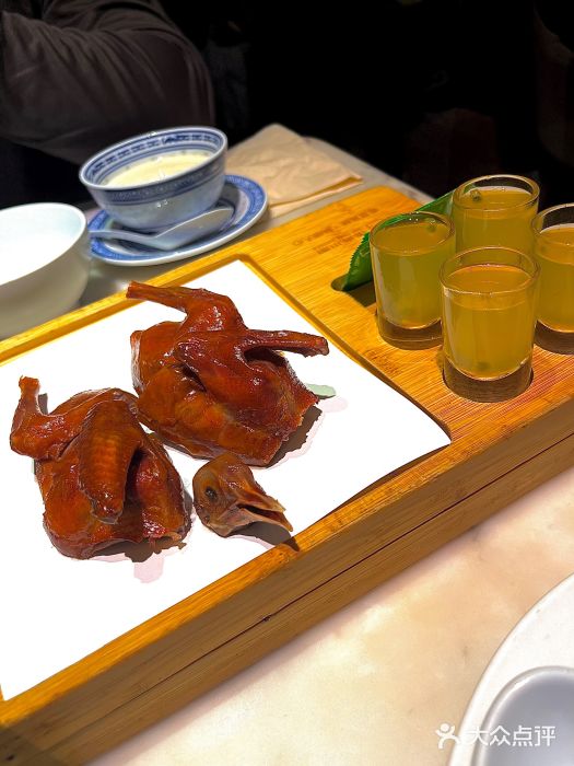 汤城小厨(西直门凯德MALL店)红烧乳鸽图片
