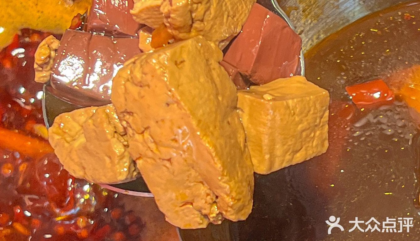 既可以享受川味也能感受粤式广式的酒楼！