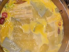 -小天鹅火锅·一线江景洪鼎旗舰店(洪崖洞店)