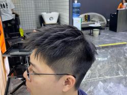 -藤野造型•烫染专业店