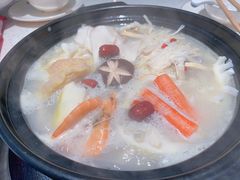 -三人行骨头王火锅(长寿店)