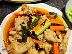 -七甲山烤肉(长白山奇石山珍根艺一条街店)