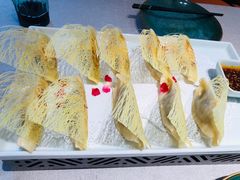 鲜虾锅贴-鸽子侯·家宴·平价海鲜(绿地店)
