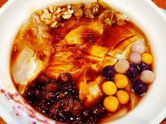 -渝是乎酸菜鱼·川渝小炒(新世界百货望京店)