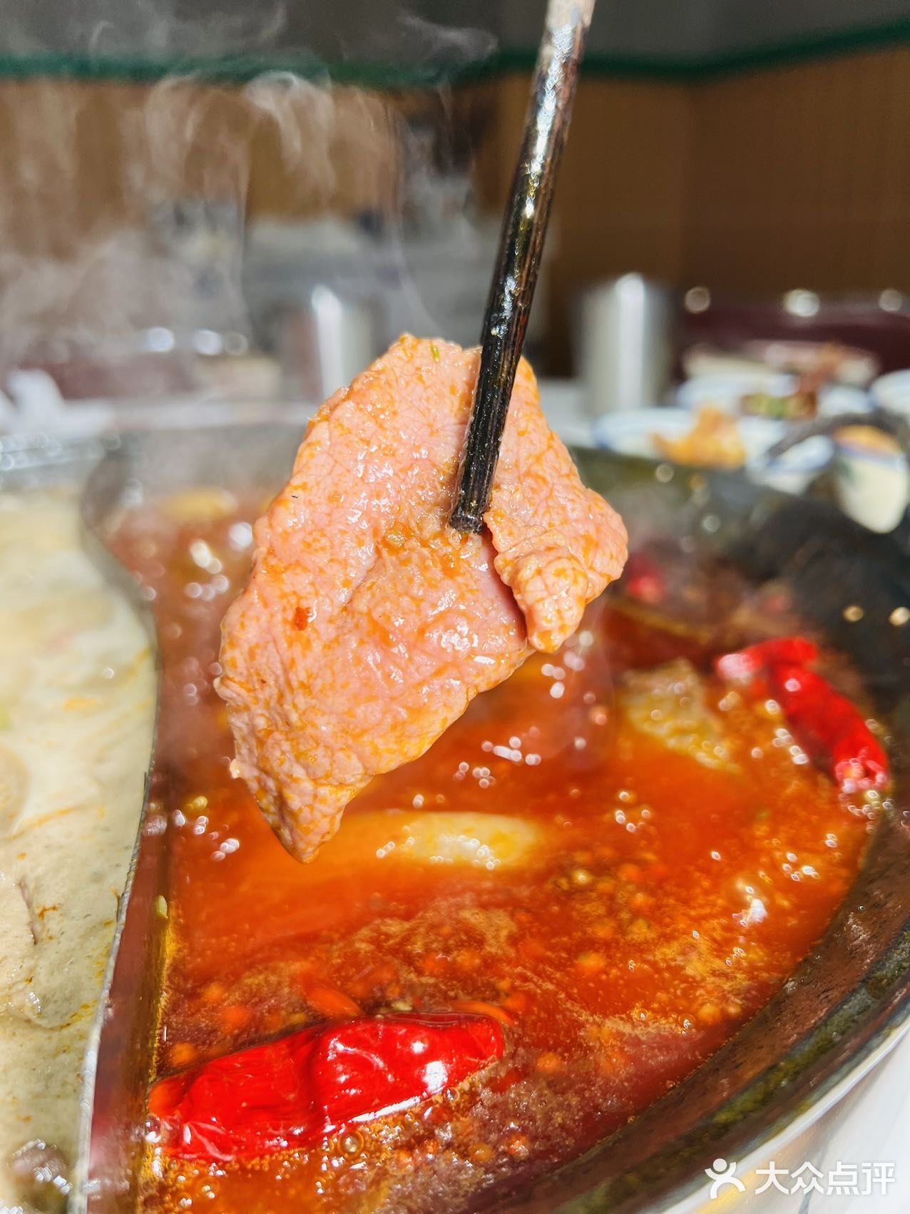 这一口暖暖的火锅，直接给我香迷糊啦～  