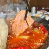 这一口暖暖的火锅，直接给我香迷糊啦～  