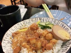 鸡丝加卤肉饭-小明同学(环宇荟店)