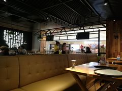-洪氏嗨捞·广东猪肚鸡·椰子鸡火锅(西咸万象城店)