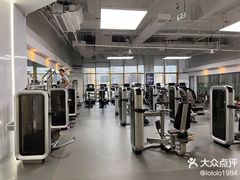 -健变健身俱乐部(前海天虹商场店)