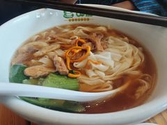 -呷佬·长沙手工米粉(金沙江路店)