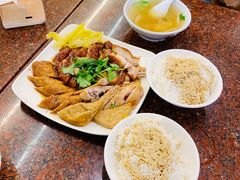 -猪脚洪隆江猪脚饭