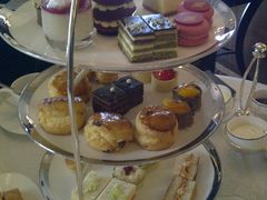 红丝绒下午茶-Salon de Ville浦江汇(上海外滩华尔道夫酒店店)